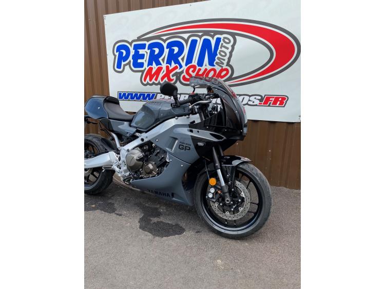 YAMAHA XSR 900 GP