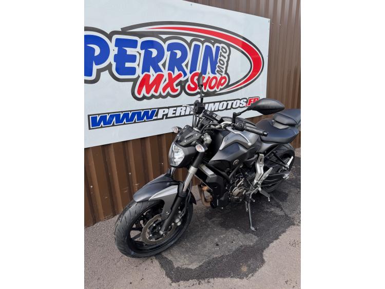 YAMAHA MT-07 (47.5CV)
