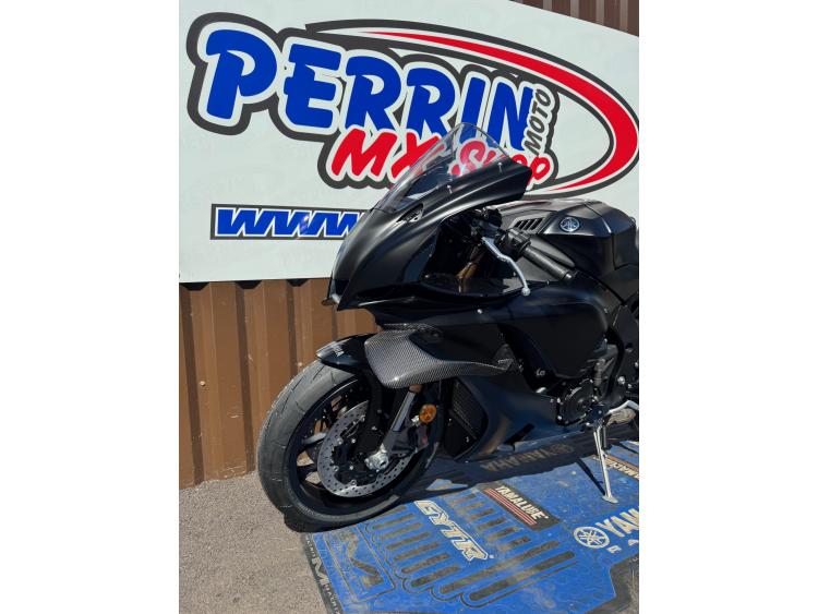 YAMAHA 1000 R1 RACE 2025