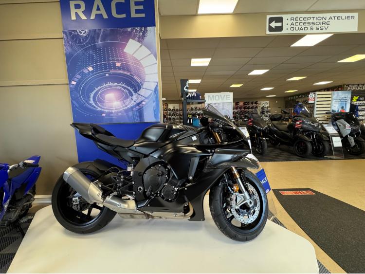 YAMAHA YZF R1 RACE